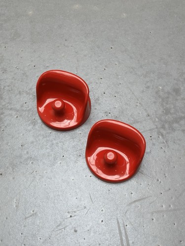 Vintage kartell red clothes - red,